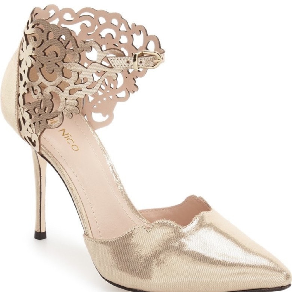 Klub Nico Roxanne Genuine Leather Champagne Gloss Lazer Cut Pointy Heels Size 9